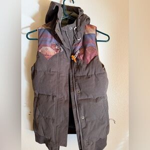 Vintage Brown Puffer Vest with Patterned Yoke